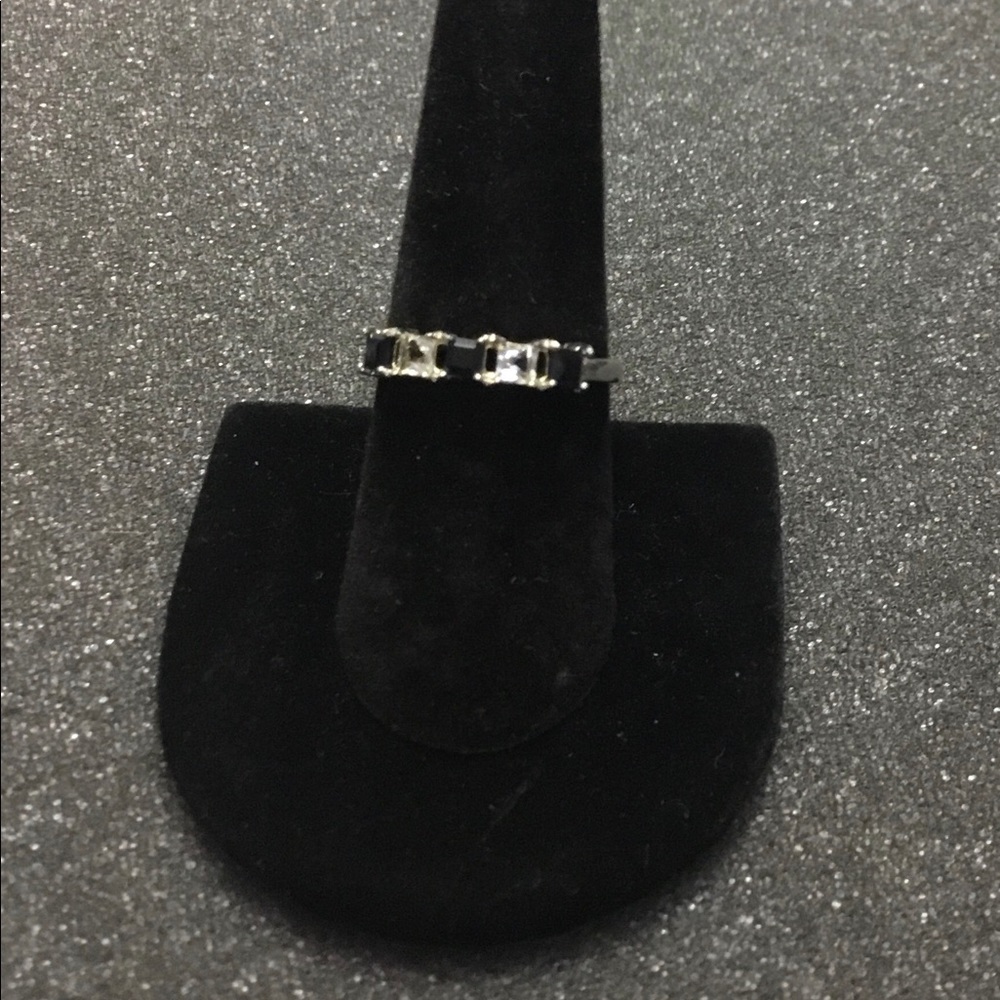 π Vintage Sterling Silver Black & Clear Crystal Ring Size 9